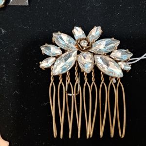 Chloe & Isabel Rosette flower hair comb